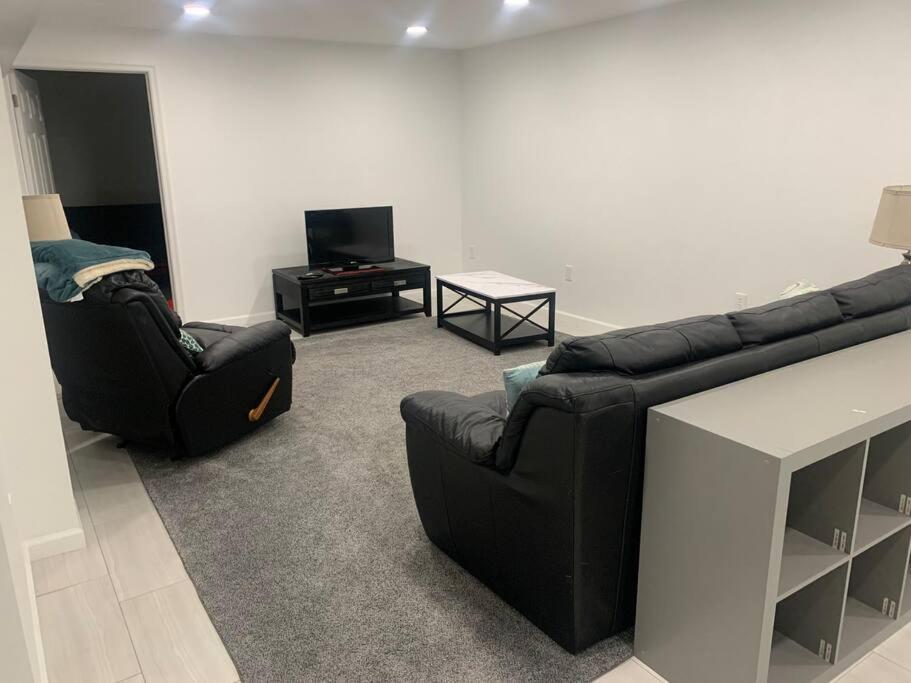 2 Bedroom Apartment- Close To Hershey Park, Hollywood Casino And Downtown Харисбърг Екстериор снимка