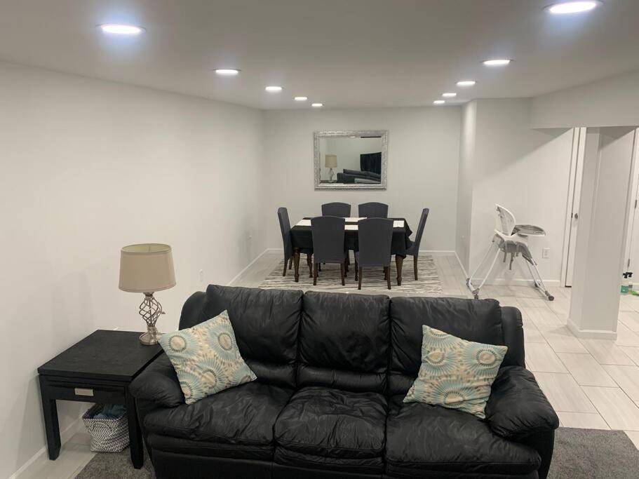 2 Bedroom Apartment- Close To Hershey Park, Hollywood Casino And Downtown Харисбърг Екстериор снимка